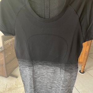 RARE Lululemon Swiftly Tech Short Sleeve Shirt